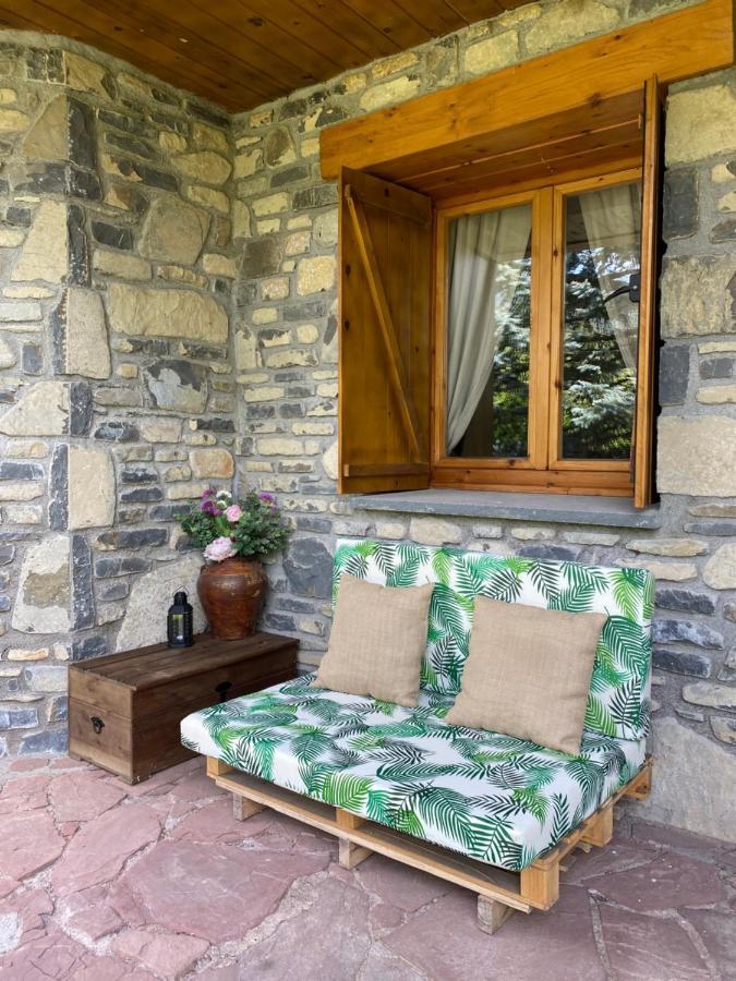 Casa Moron Villa Villanua Luaran gambar
